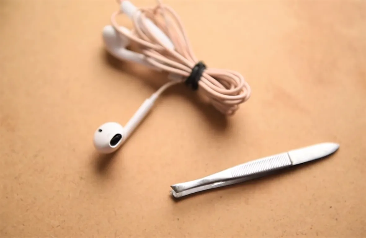 Headphones Only Work in One Ear General Fixes