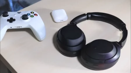 Is there a Way to Connect Bluetooth Headphones to Xbox One